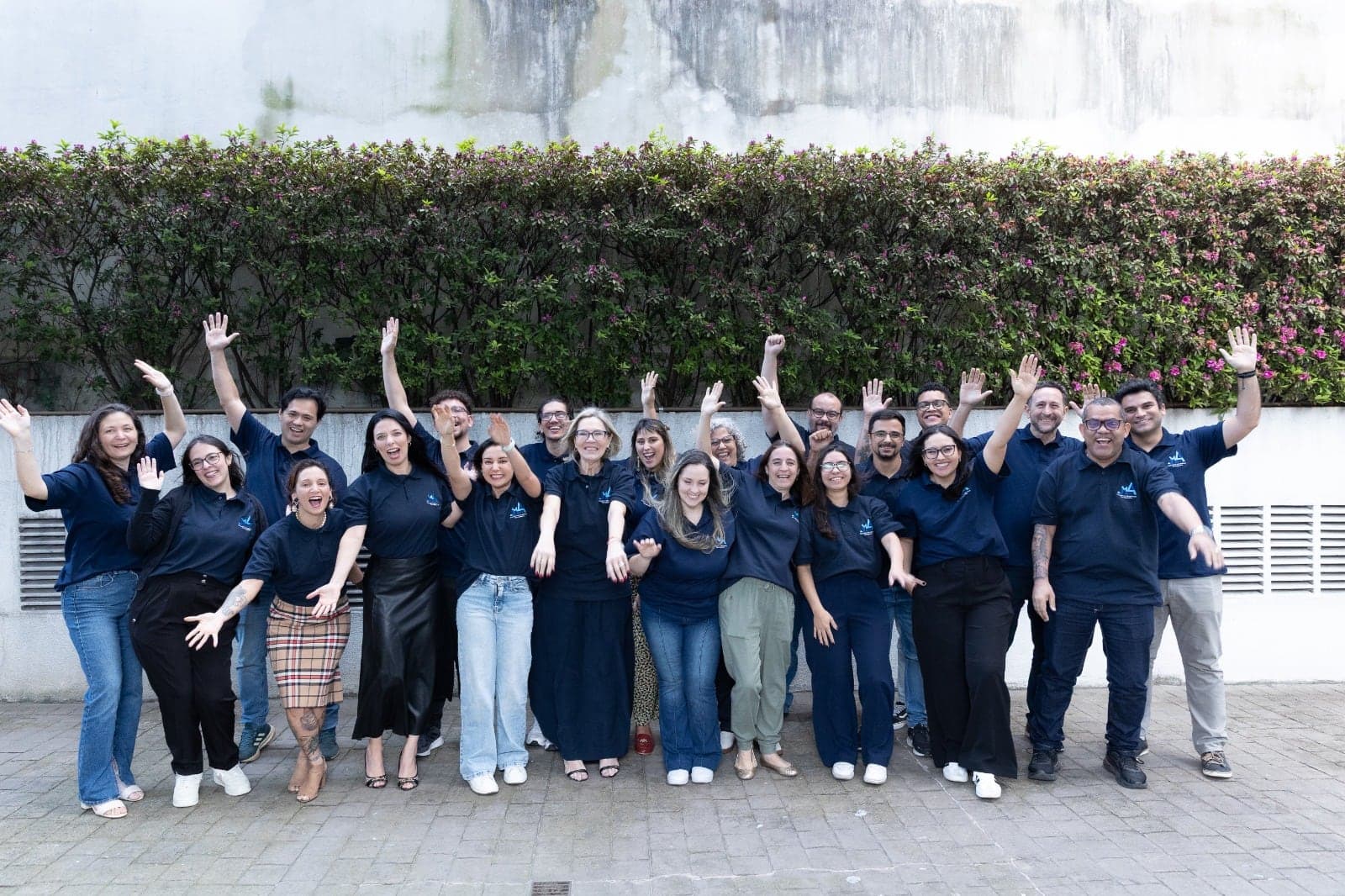 Equipe da JMA Plan comemorando